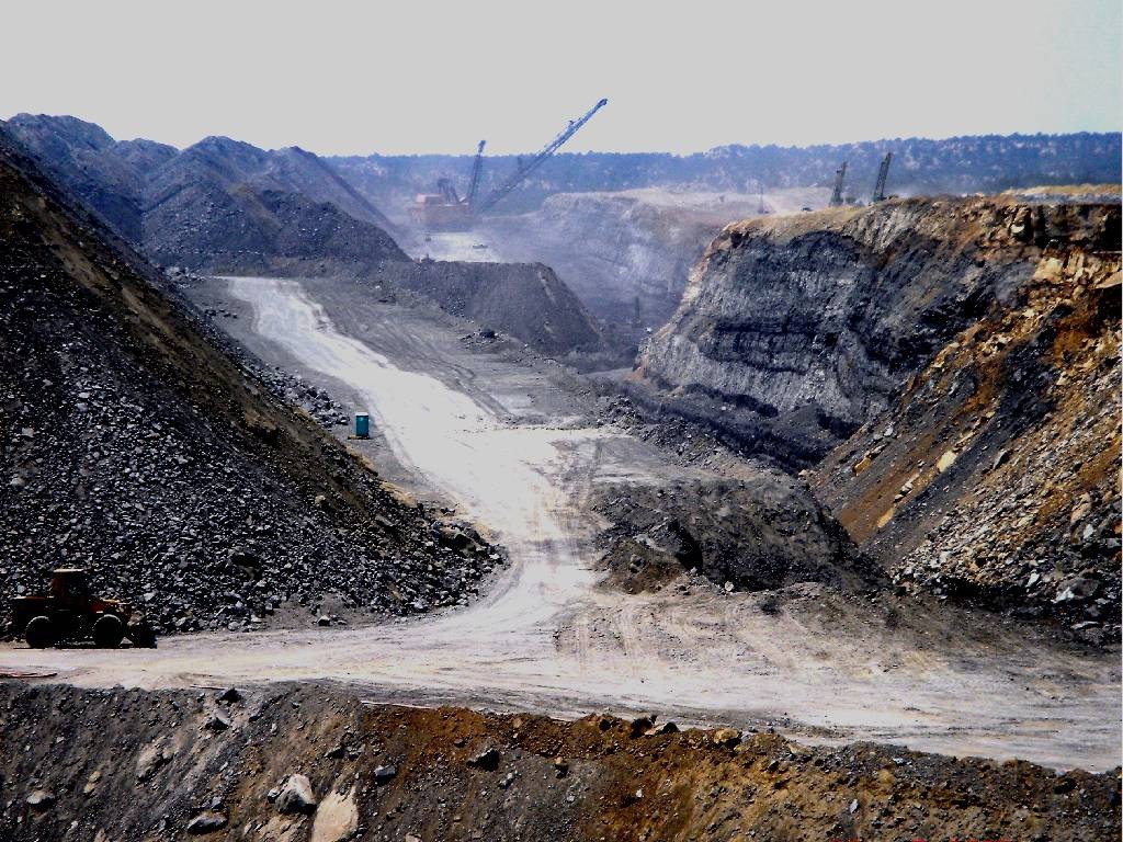 dragline_mining_coal